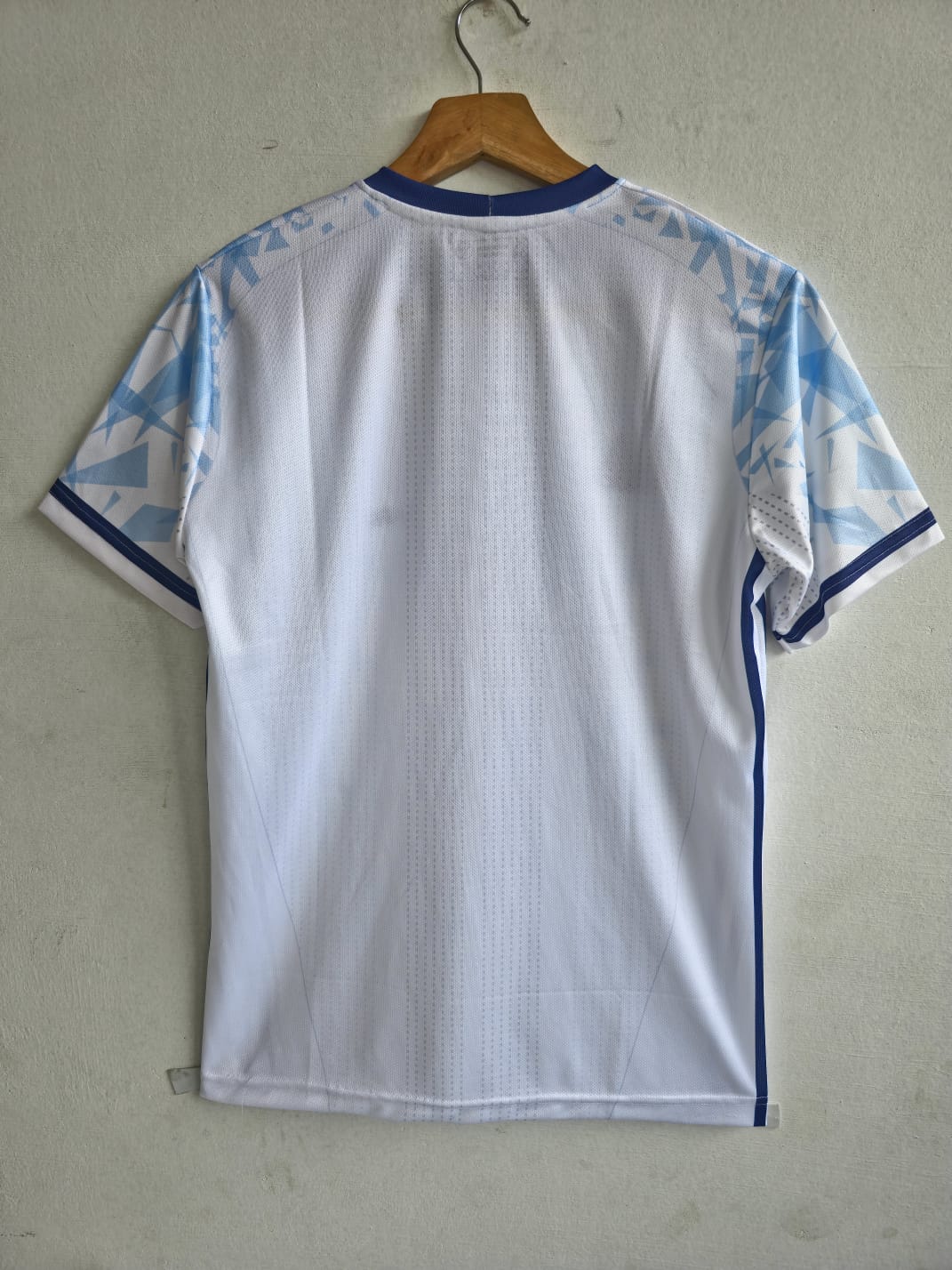 Japan 2016-17 away  (EMBROIDERY) - View 2